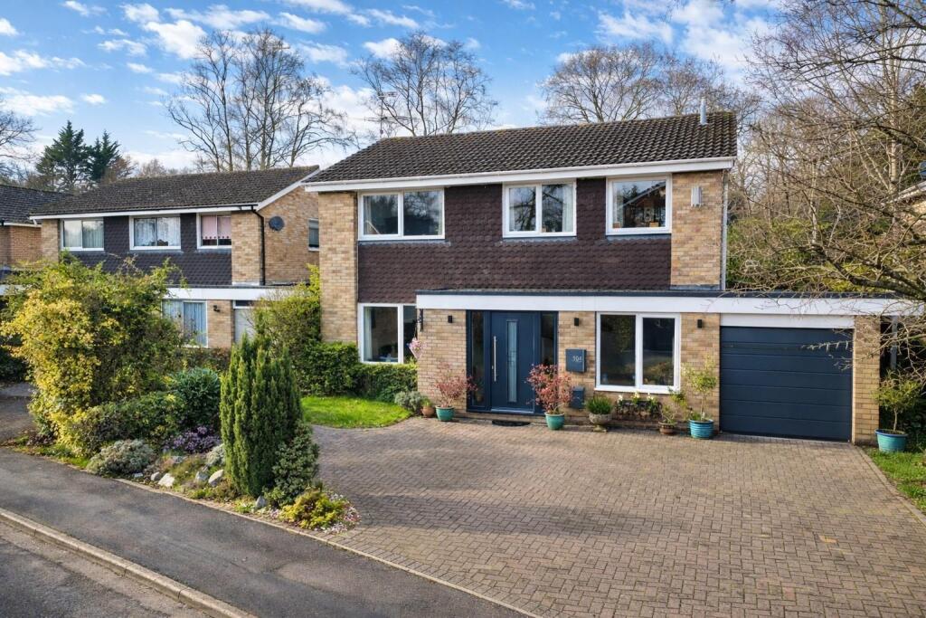 Main image of property: Dukes Mead, Fleet