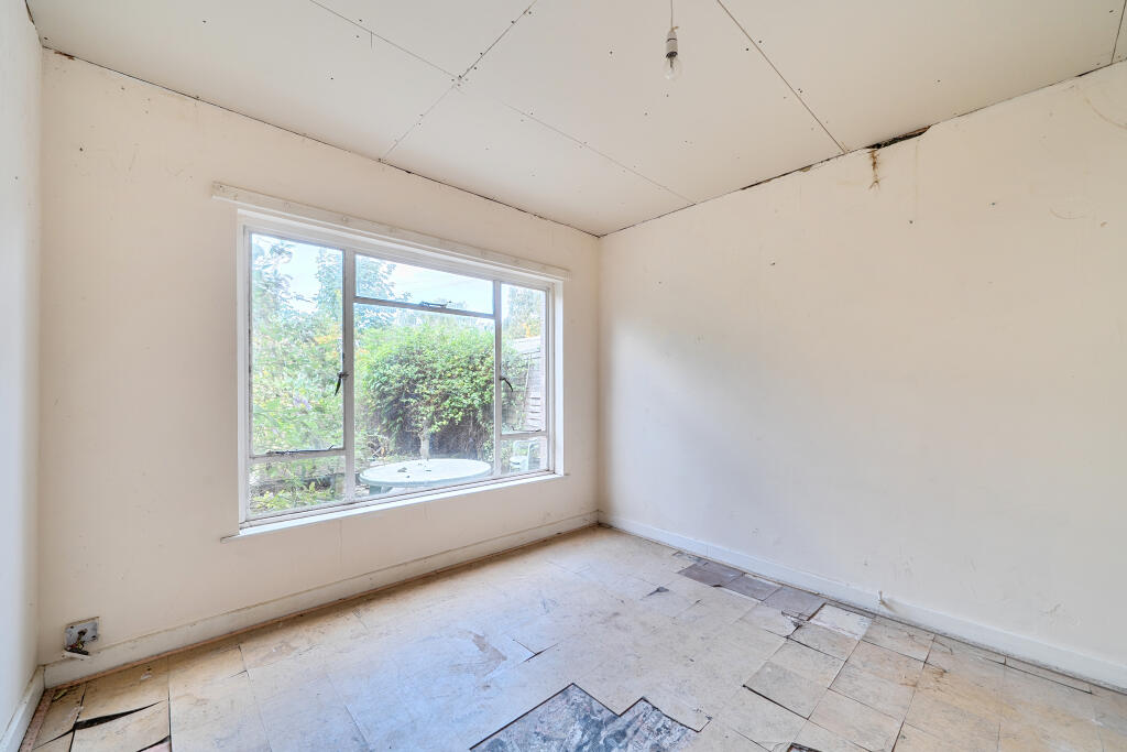 House in Swindon - View 4