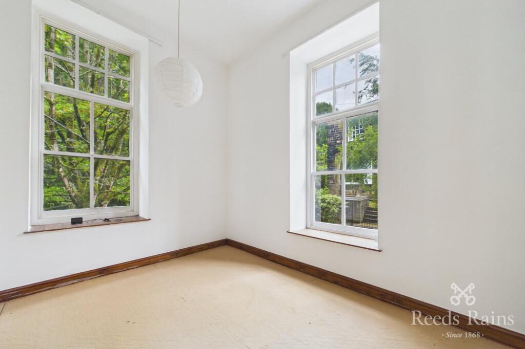 Wellfield Terrace, Todmorden, OL14 photo 4