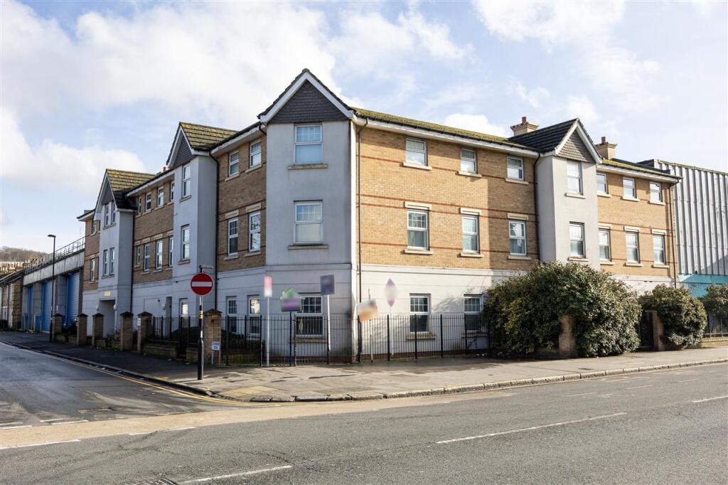 Main image of property: Crunden Road, South Croydon