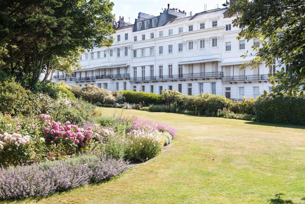 Apartment in Brighton - More