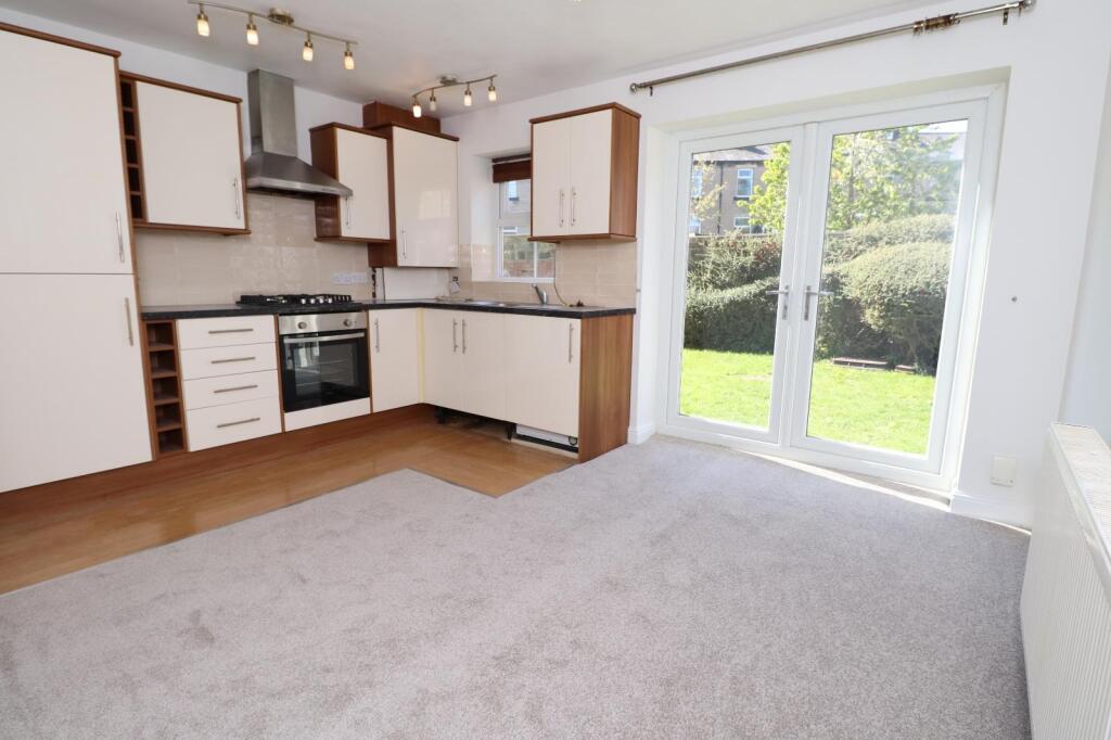 Apartment in Leeds, Bagley, Rodley - View 2