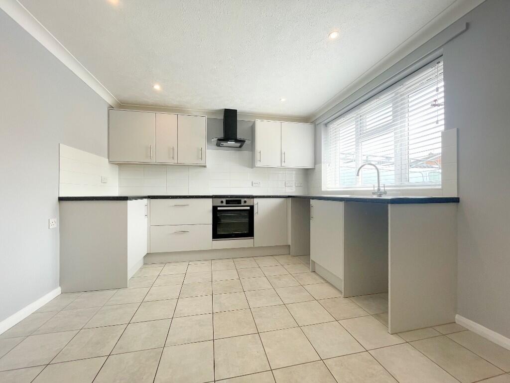 Rectory Road, TIPTREE - View 3