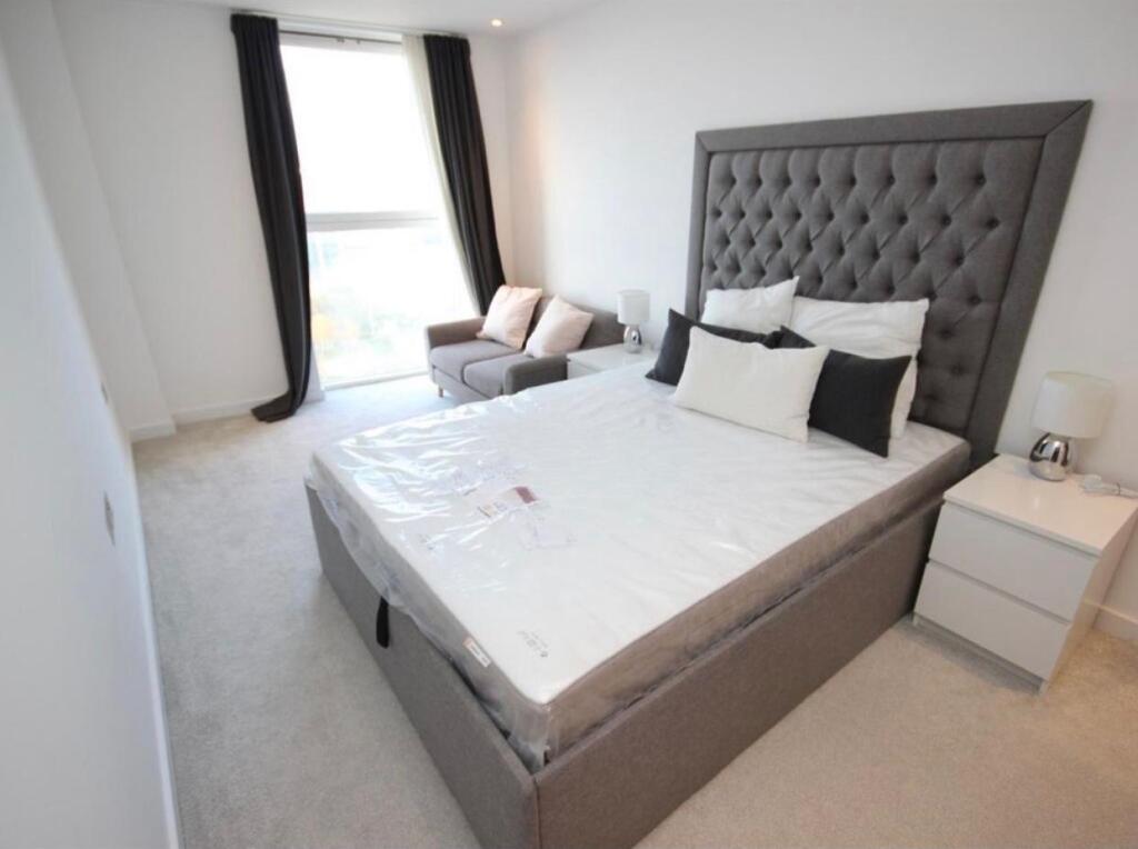 Apartment in Manchester - View 4
