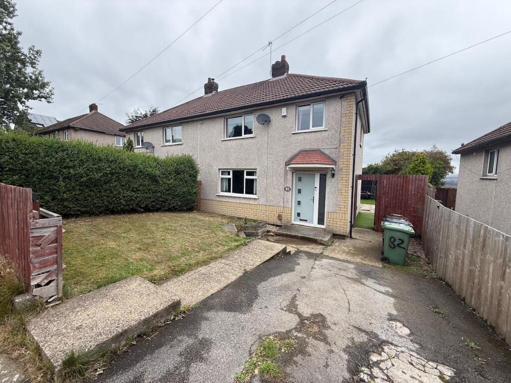 3-bed semi-detached on Rowantree Drive, Thorpe Edge, Bradford, £160,000