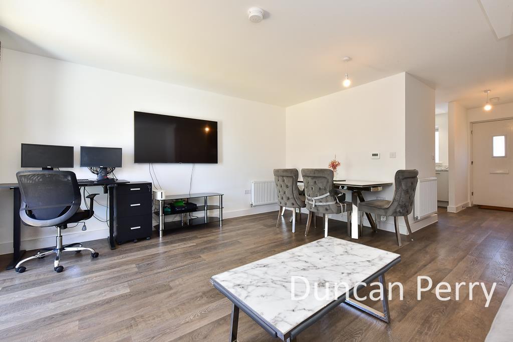 House in Welwyn Hatfield, Hatfield - View 5