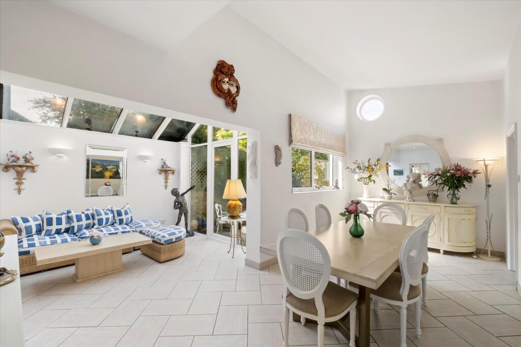 House in London - View 4