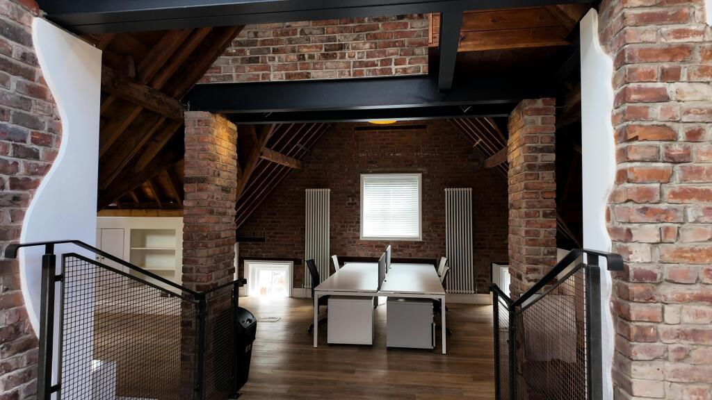 Derwent Room.3.JPG