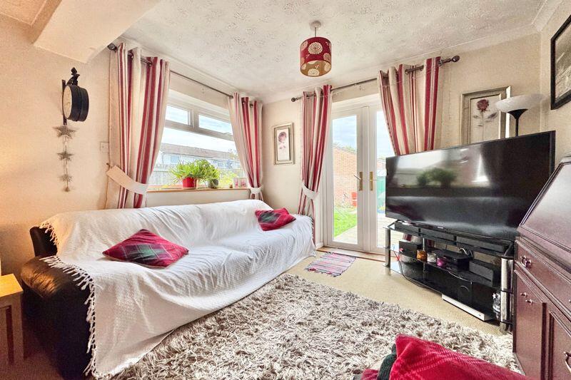 Canterbury Close, NO ONWARD CHAIN - View 5