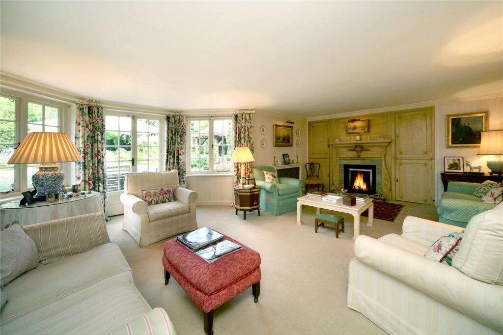 Newbury Road, Headley, Thatcham, Berkshire, RG19 photo 5