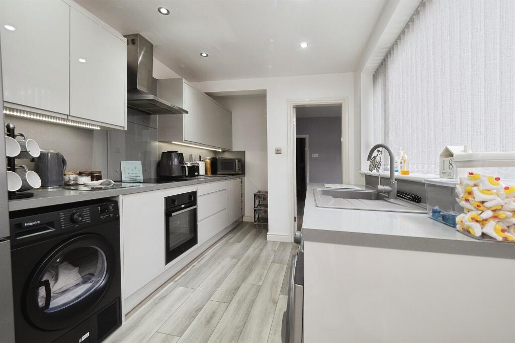 House in Hull, Kingston upon Hull - View 4