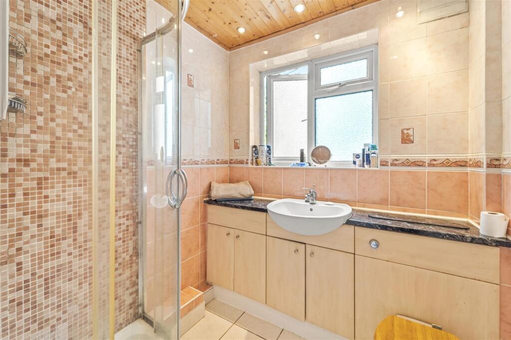 Apartment in Trafford, Greater Manchester - More