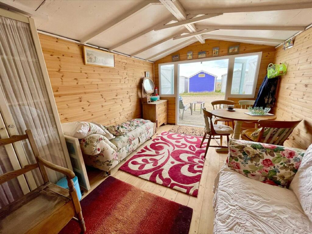 House in Tonbridge - More
