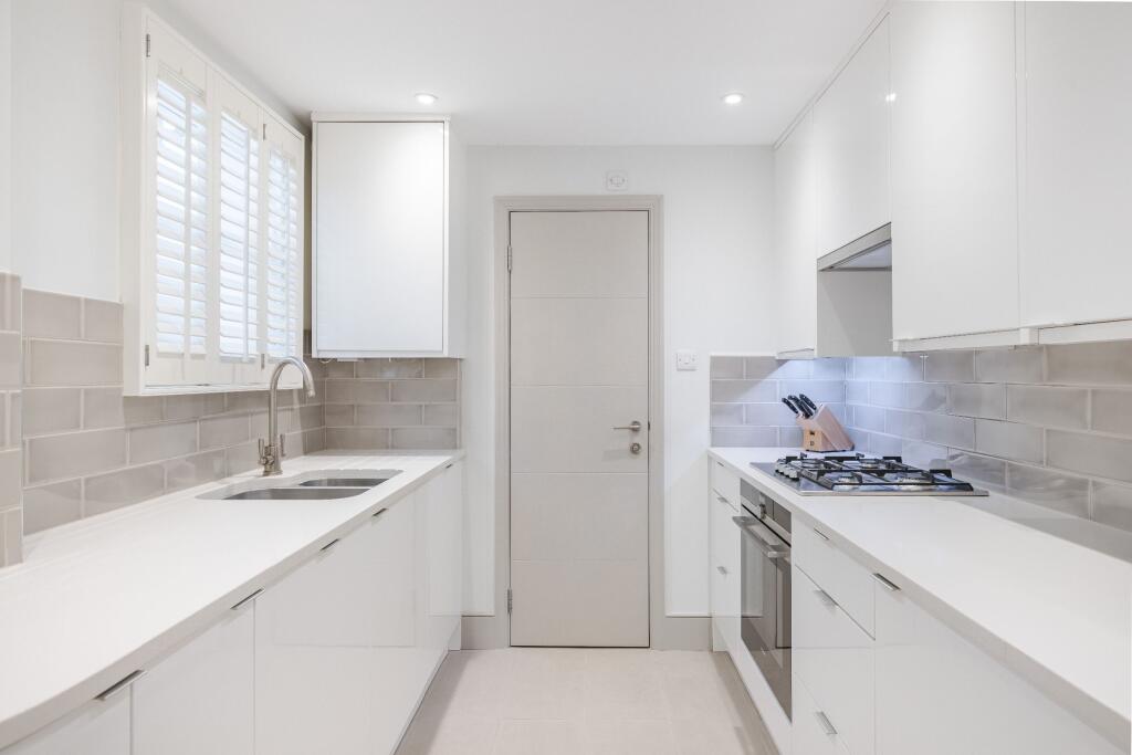 Apartment in London - More