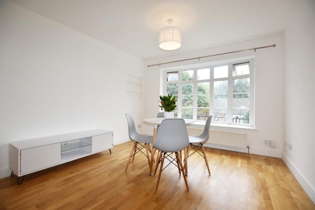 Apartment in Nottingham, Nottinghamshire - View 4