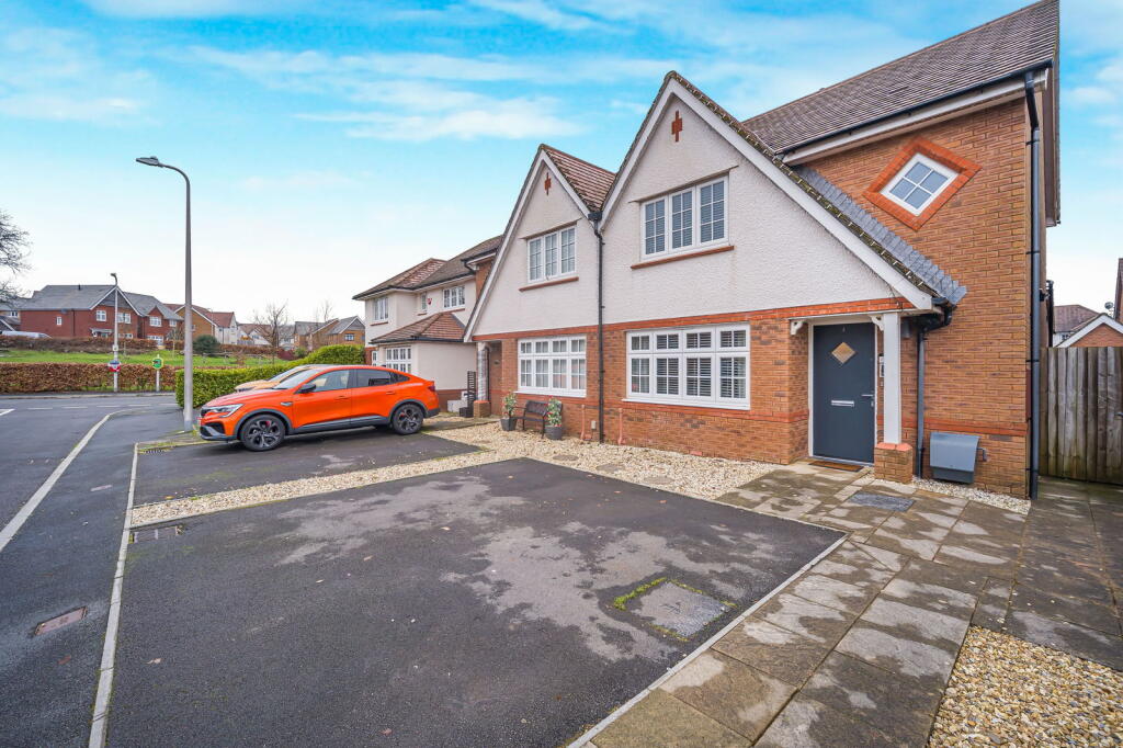 Ivy Close, Trelewis, Treharris, CF46 6ET photo 2