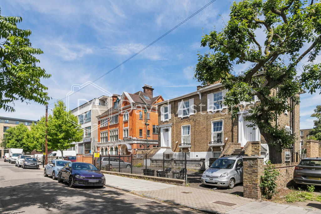 Apartment in London - View 4