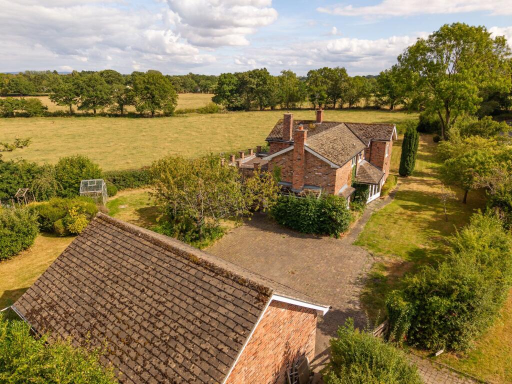 House in Warrington - View 4