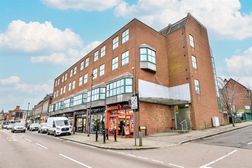 Main image of property: High Street, Berkhamsted