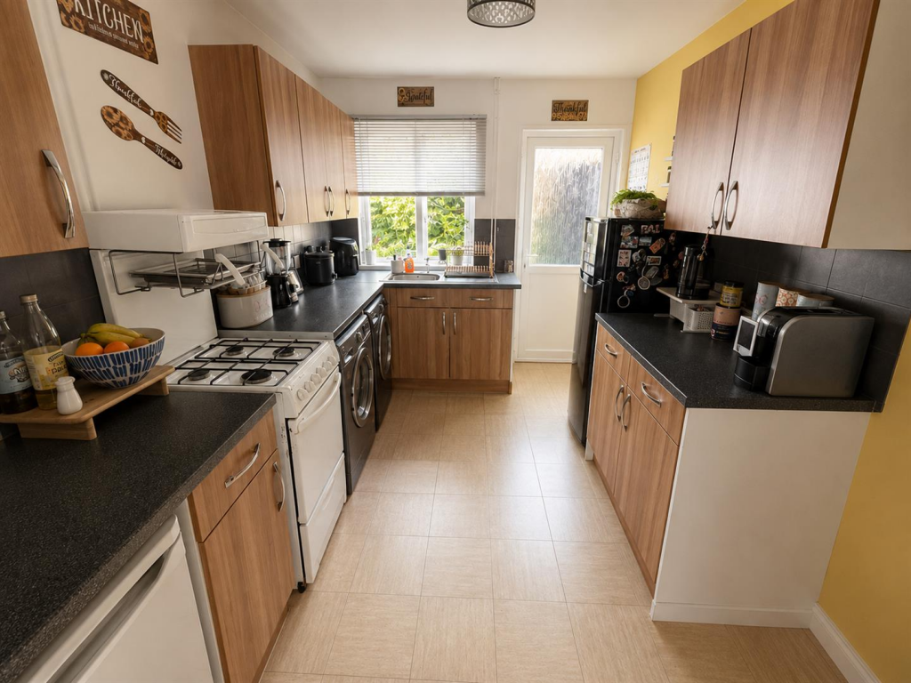 House in Northampton, Kingsthorpe - View 2