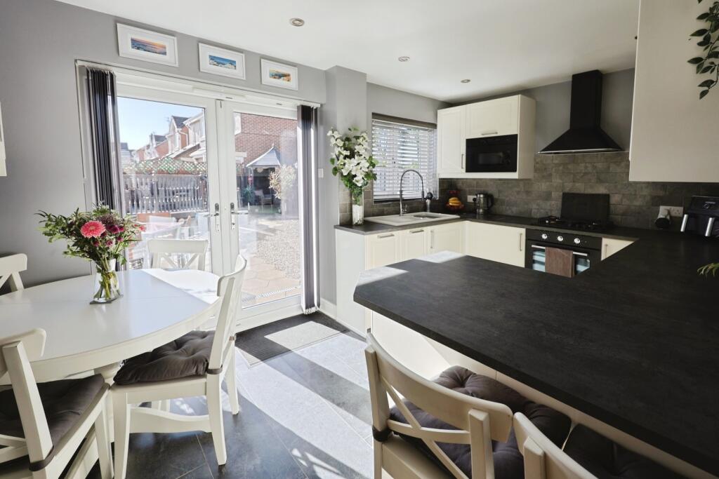 House in Darlington - More