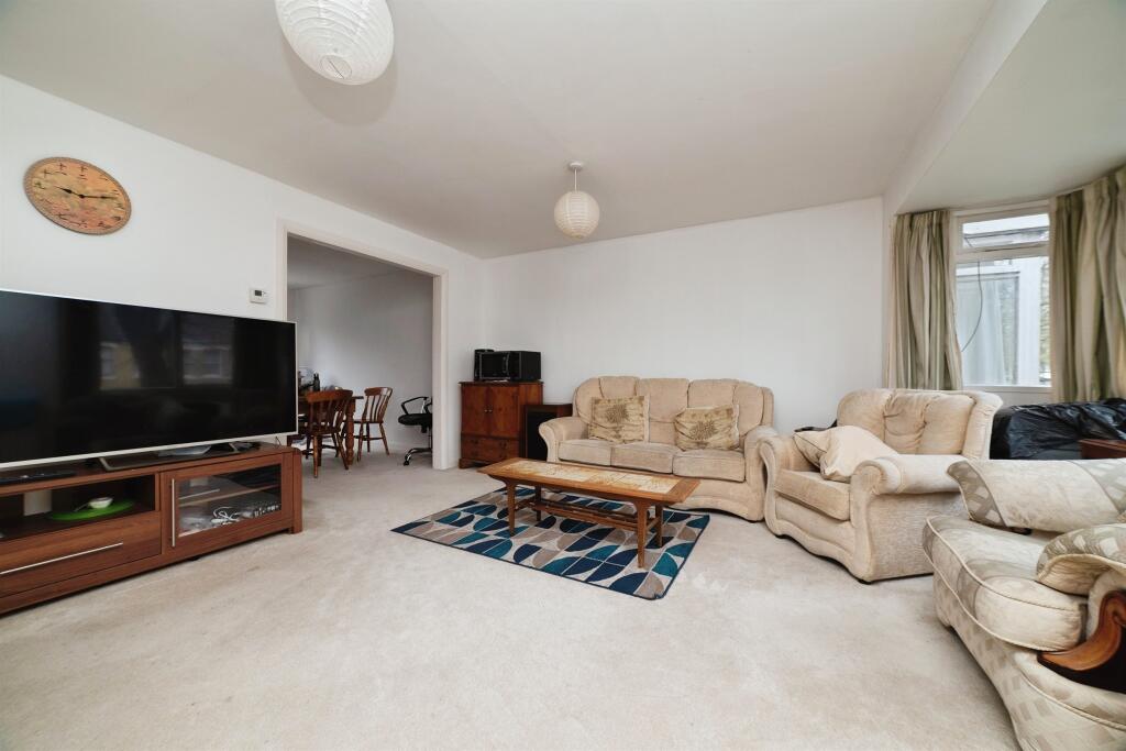 House in Hull, Kingston upon Hull - View 2