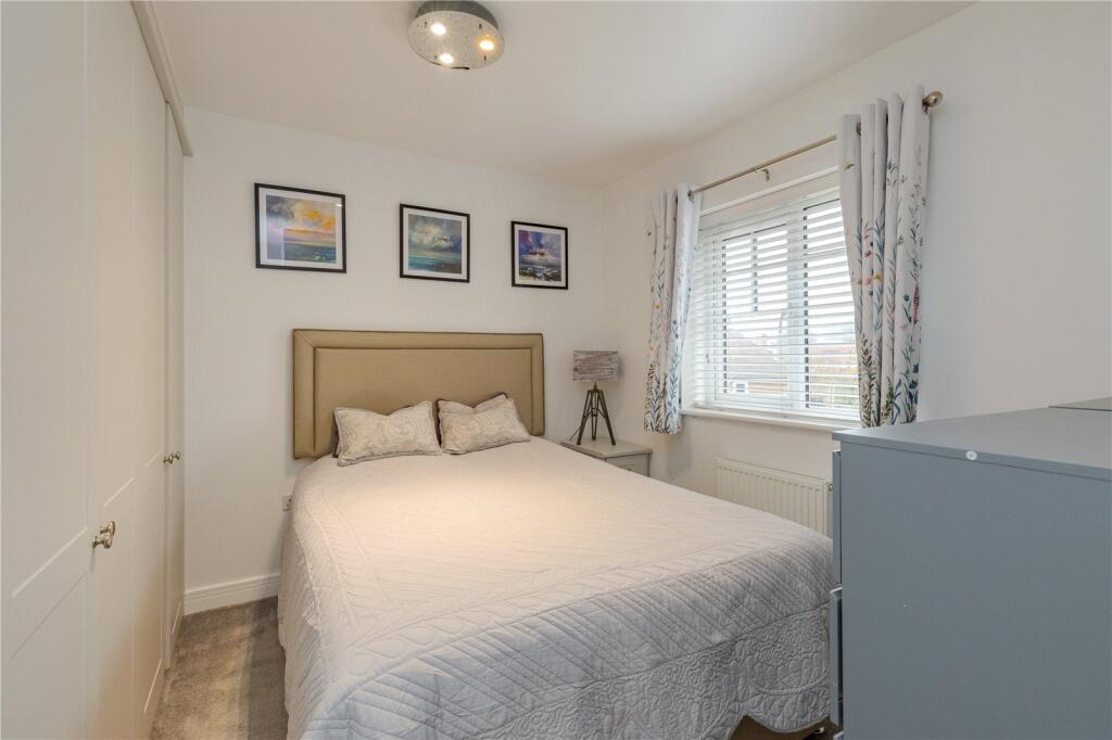 House in Waverley, Cranleigh - View 4
