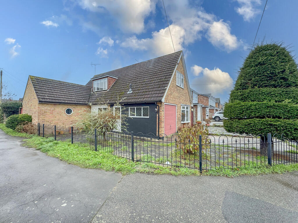 Main image of property: Branksome Avenue, Hockley, SS5 5