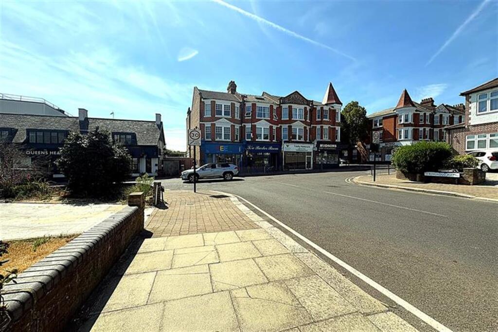 Main image of property: The Green, Station Road, Winchmore Hil, London,