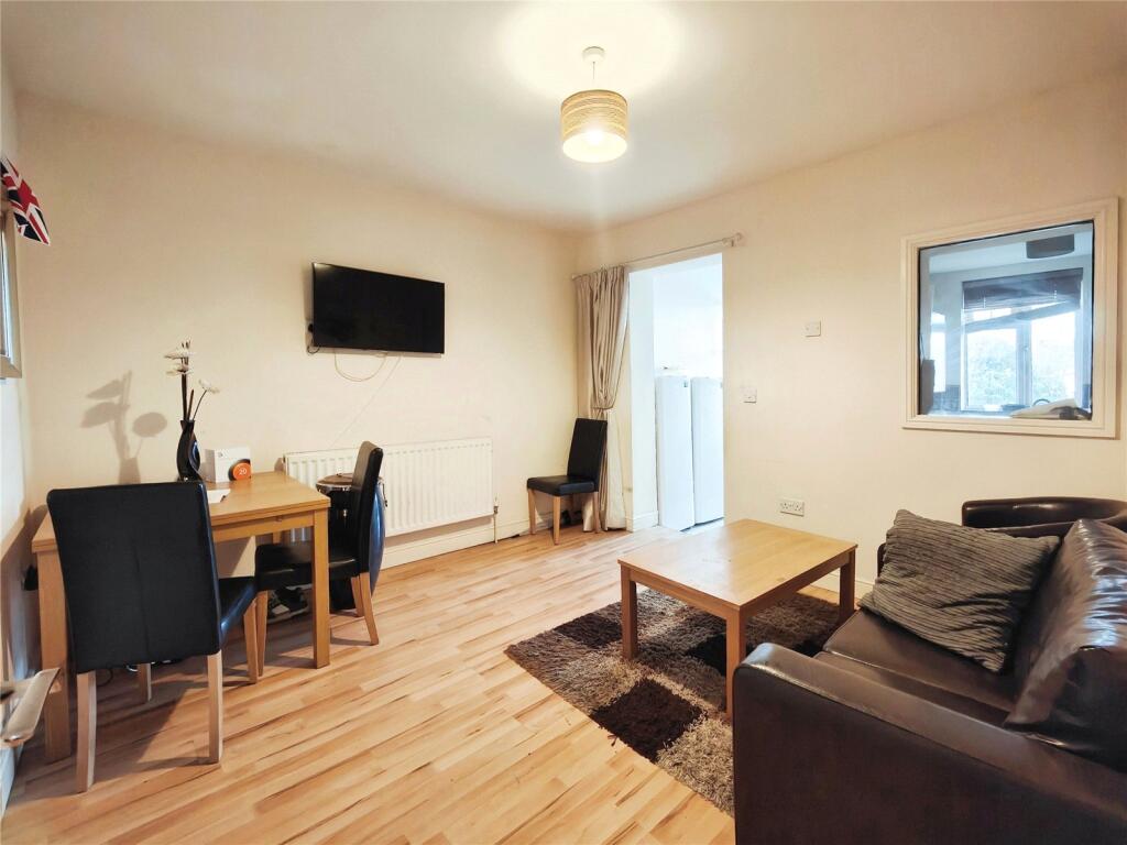 House in Northampton, Far Cotton and Delapre - View 2