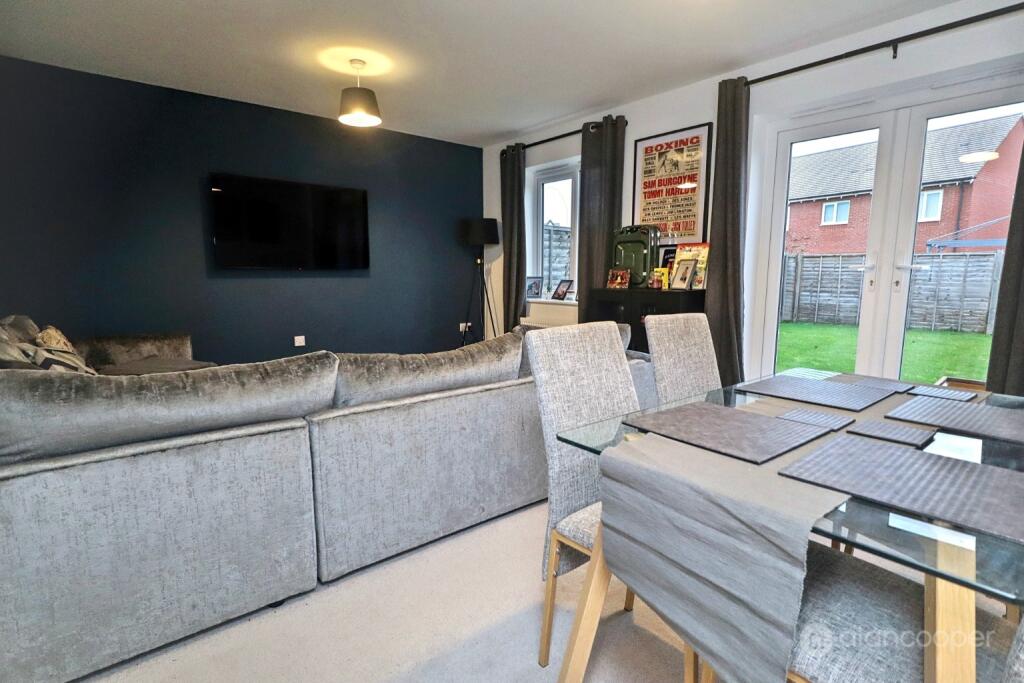 Springbrook Road, Nuneaton, Warwickshire, CV11 6PA photo 2