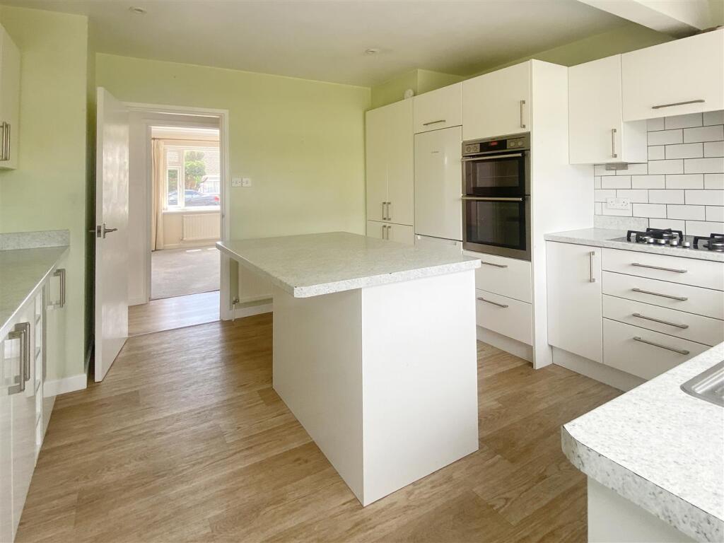 House in Arun, East Preston - View 4