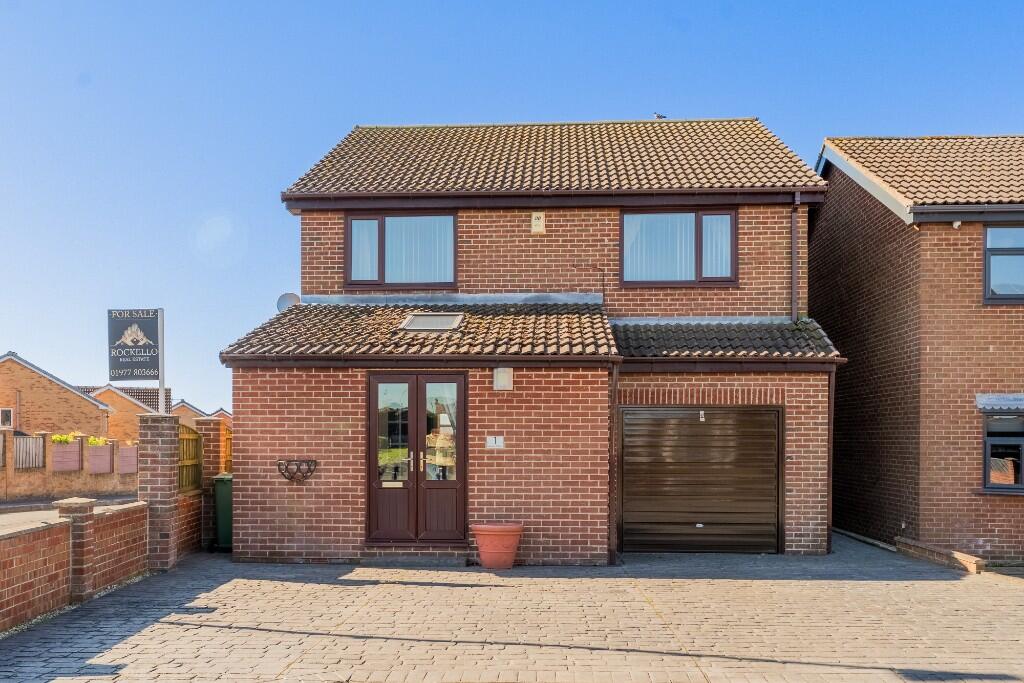 Main image of property: Nunns View, WF7