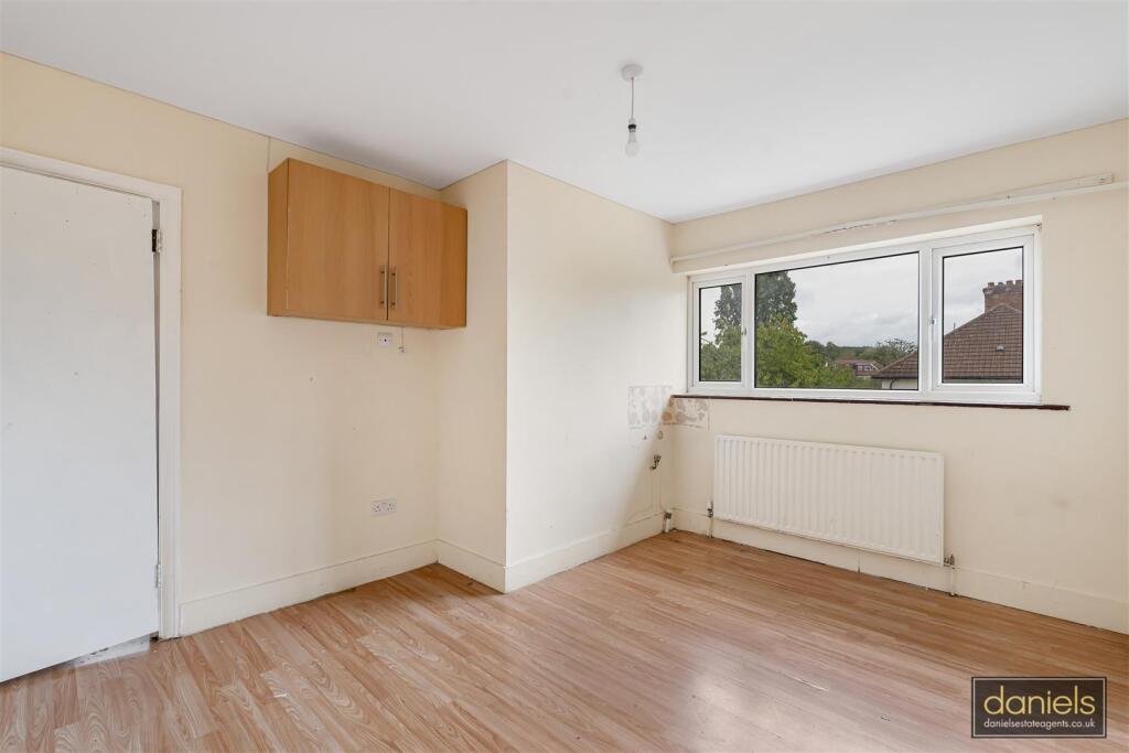 House in London, Sudbury - View 4