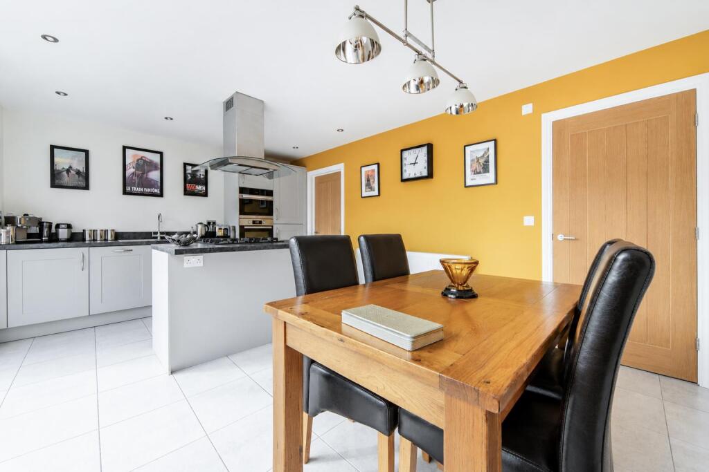 House in Newcastle upon Tyne - More