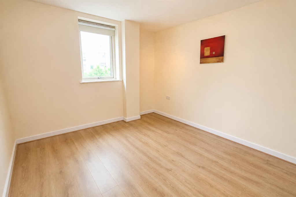Apartment in Leeds - View 4
