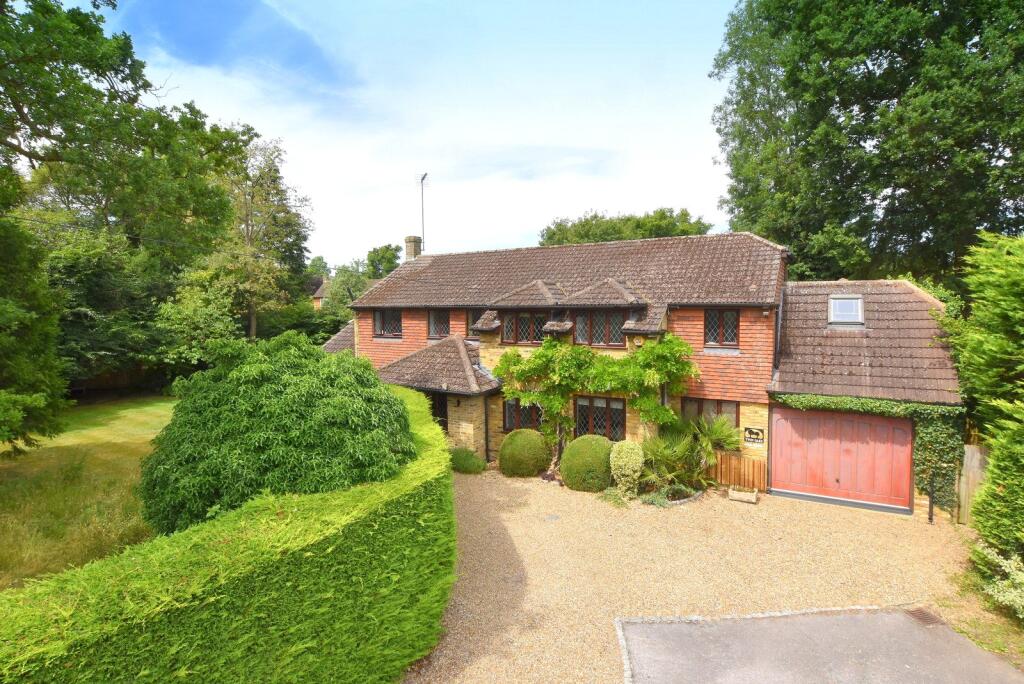 Main image of property: Heathview, East Horsley, KT24