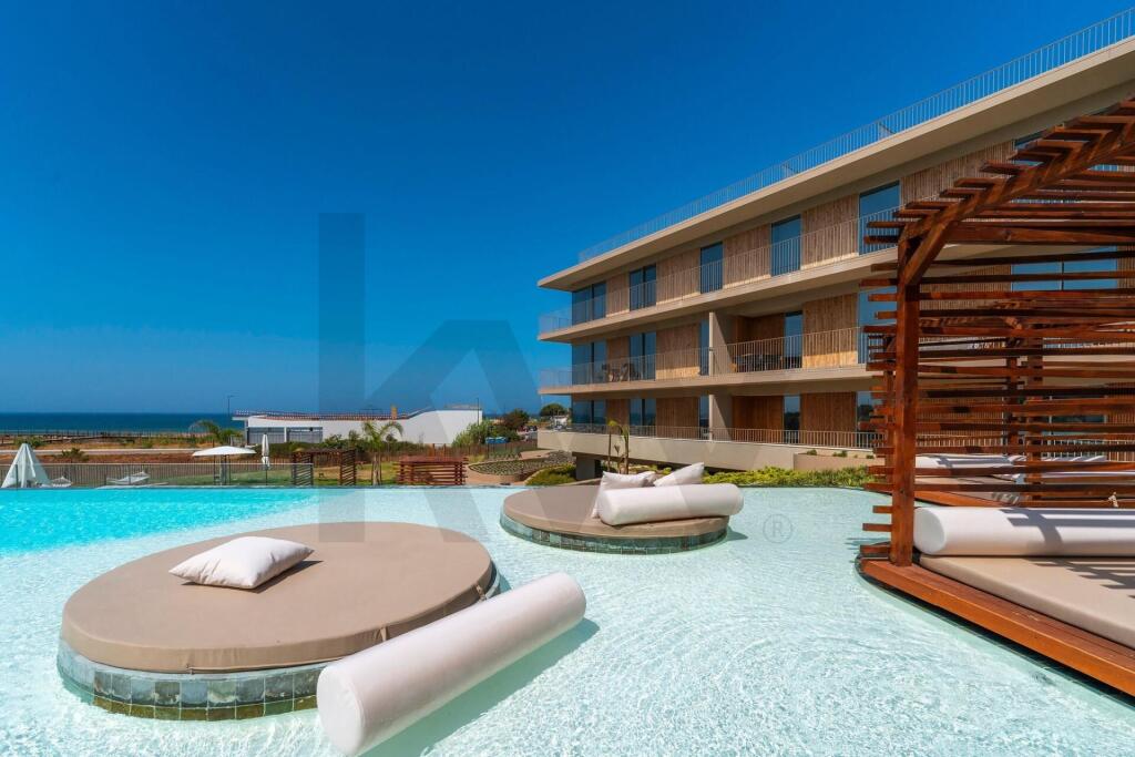 Main image of property: Algarve, Quarteira