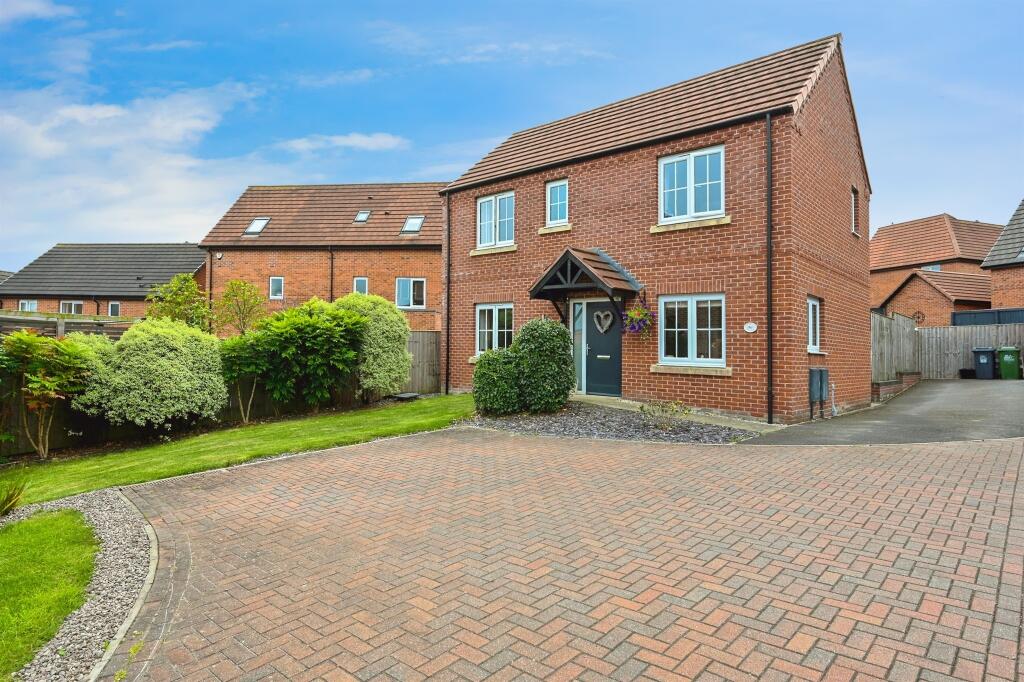 Main image of property: Highfields Close, Alfreton