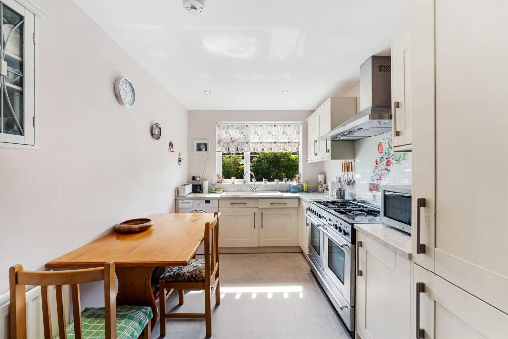Oakwood Avenue, Ashton-In-Makerfield, WN4 photo 4