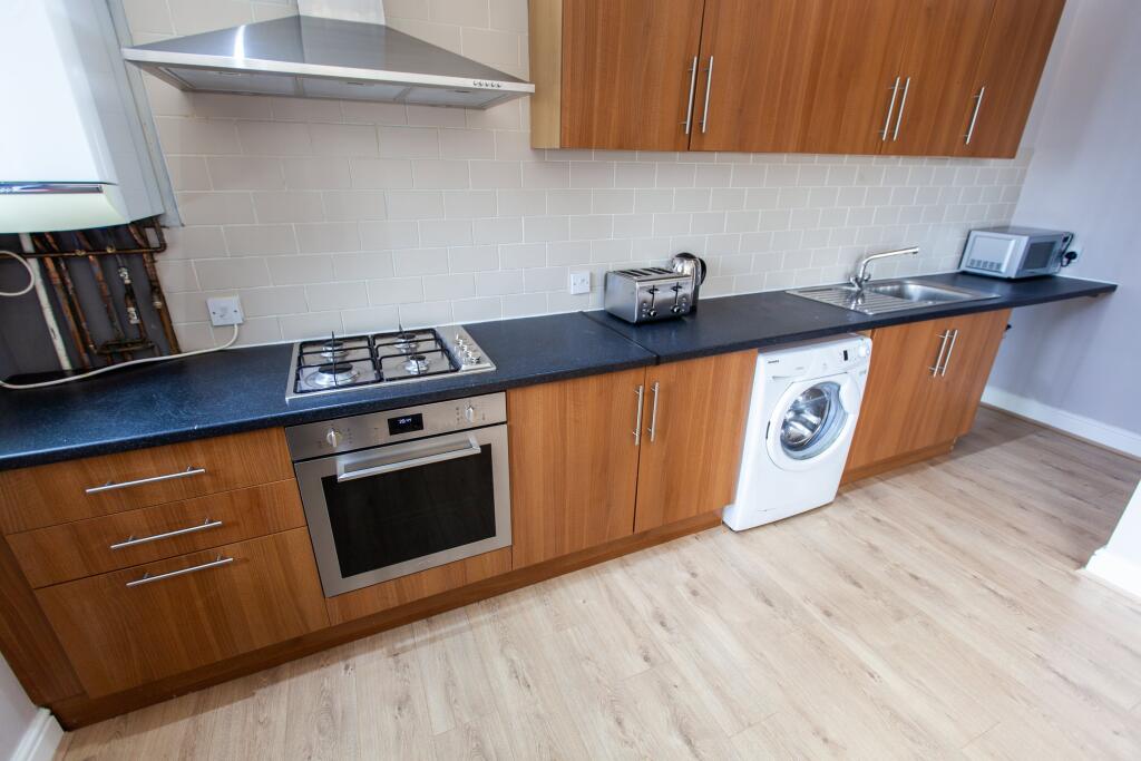 Apartment in Liverpool - More