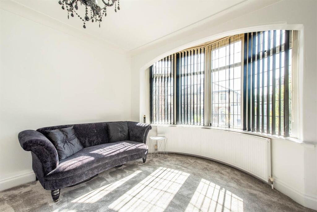 Willow Trees Drive, Blackburn - Поглед 6
