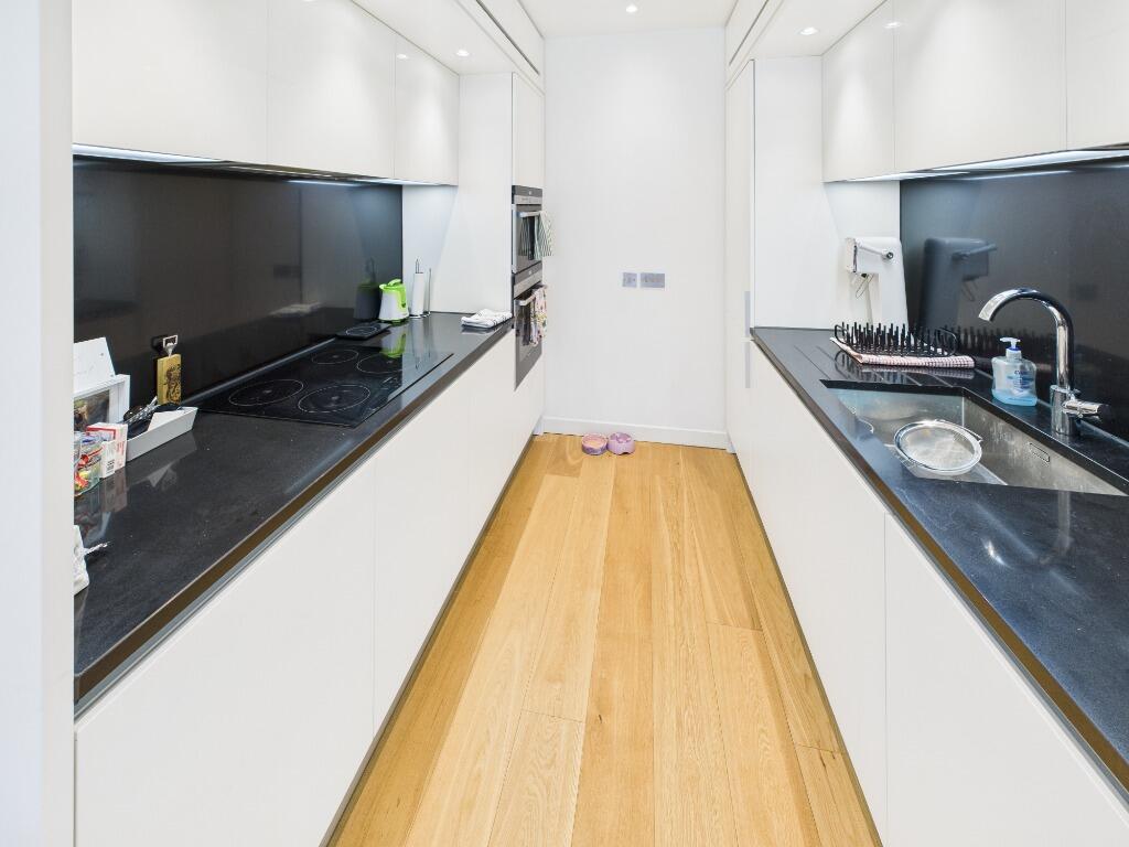 Apartment in Edinburgh - View 4