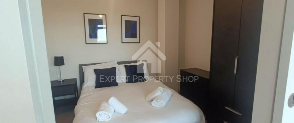 Apartment in Manchester, Old Trafford - More