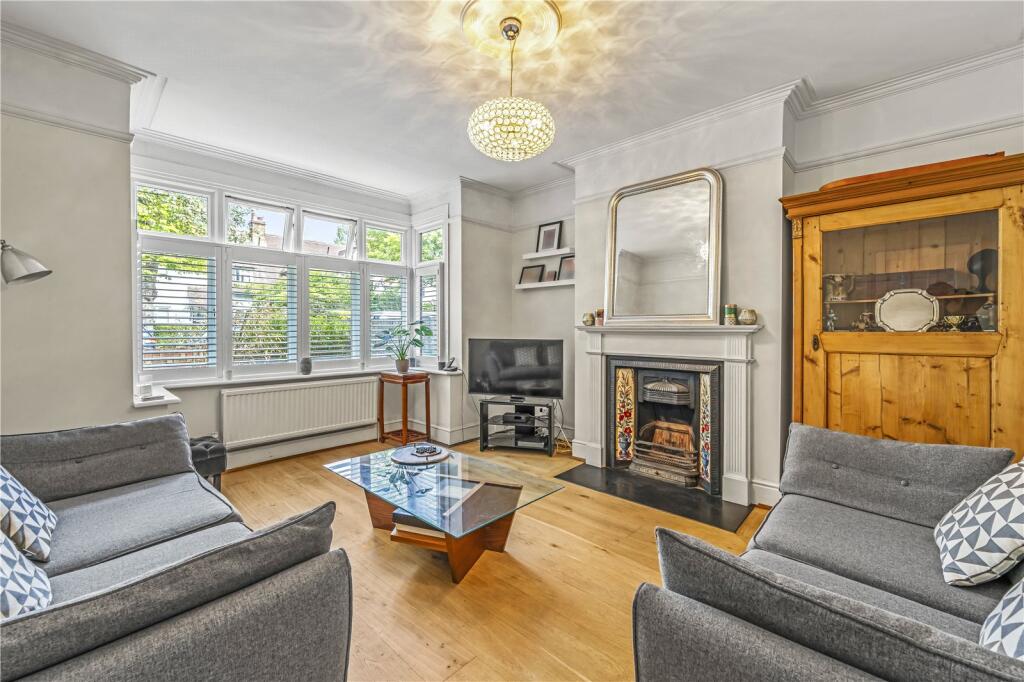 House in Twickenham - View 3
