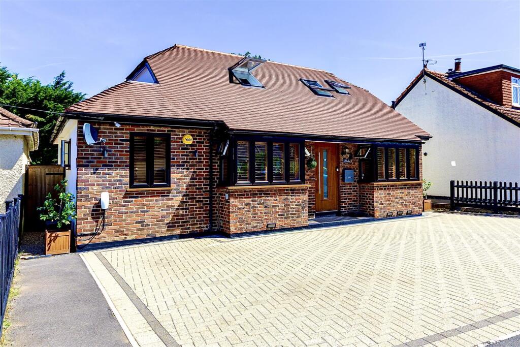 Main image of property: The Greenway, Ickenham, UB10