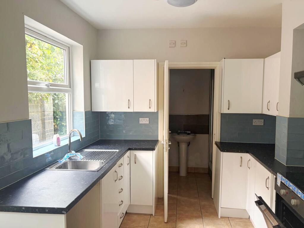House in Hull, Kingston upon Hull - View 2