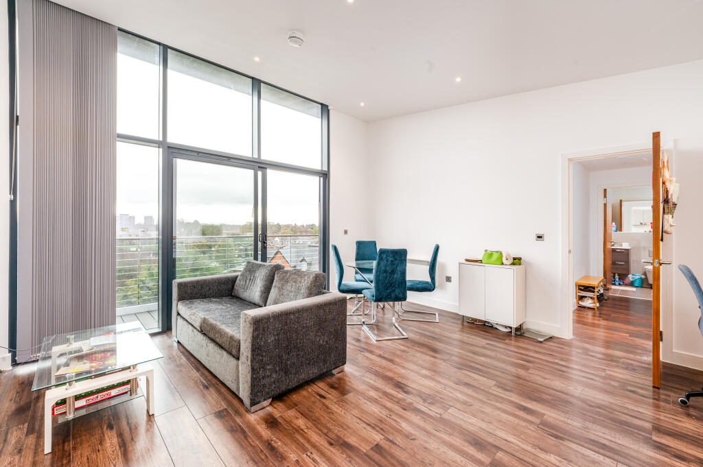 Additional image 5 of High Street, Birmingham, B17