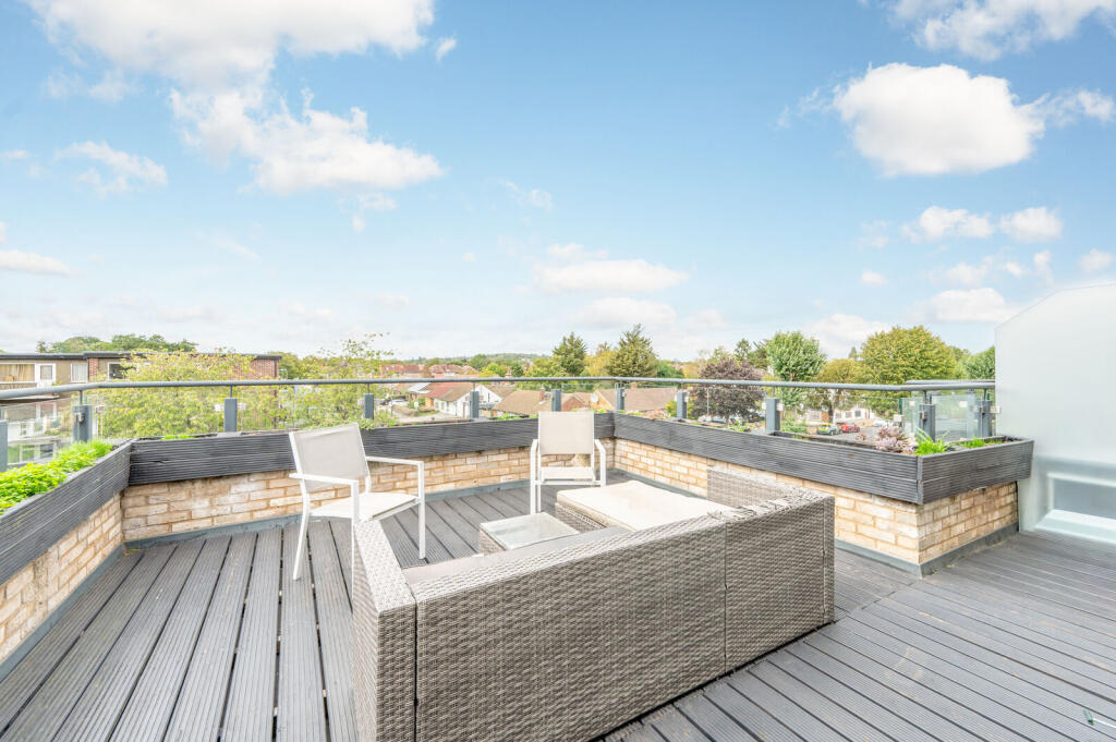 Apartment in Harrow - More