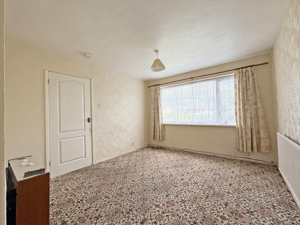 House in Cardiff, Llanharry - More